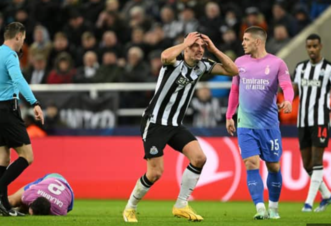 Newcastle United 1-2 AC Milan, allebei uit Champions League